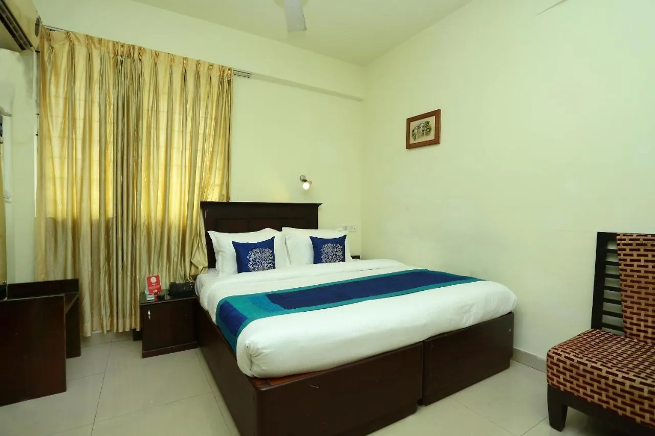 Oyo 11492 Gateway Inn Kochi 3*,
