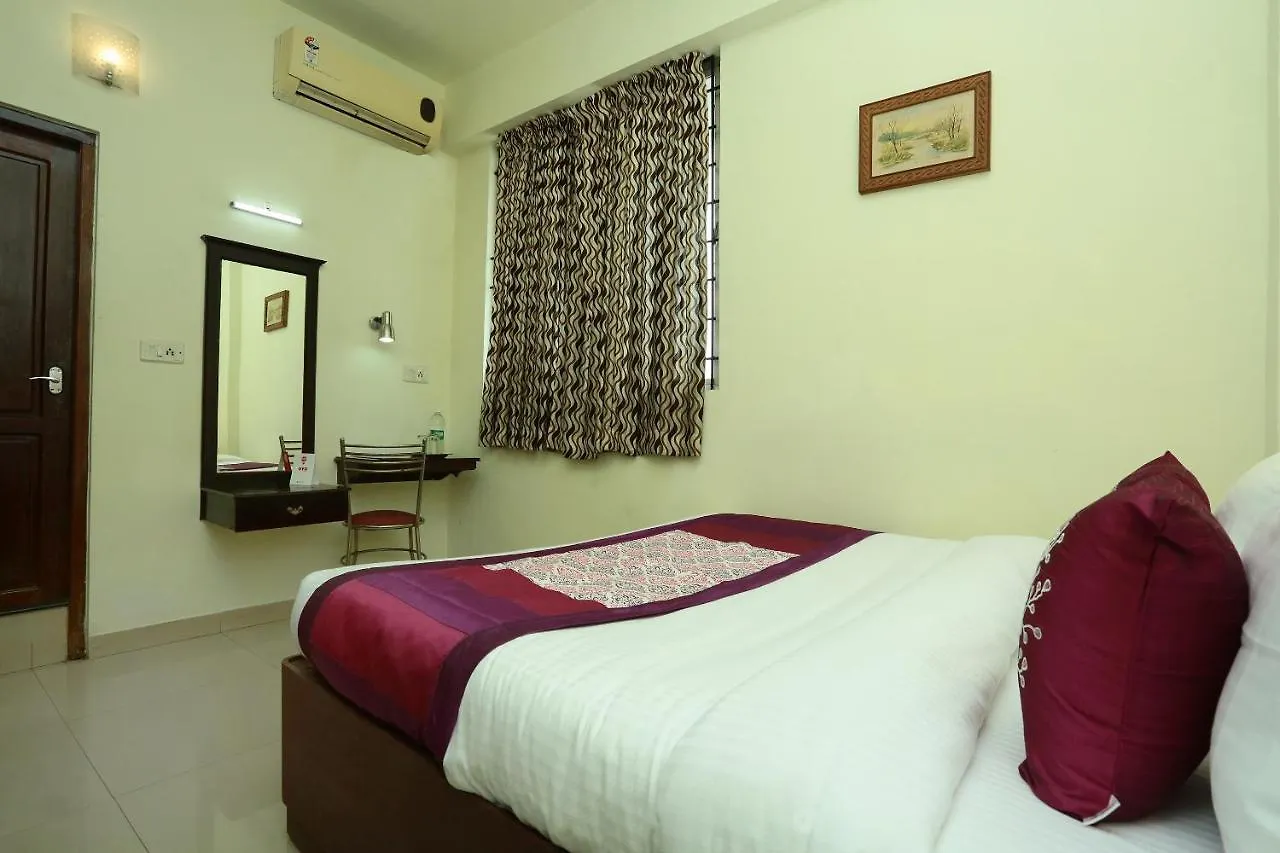 Oyo 11492 Gateway Inn Kochi India